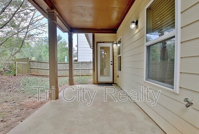 Building Photo - 111 Covington Terrace