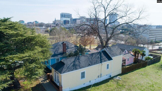 Building Photo - 728 Blanding St