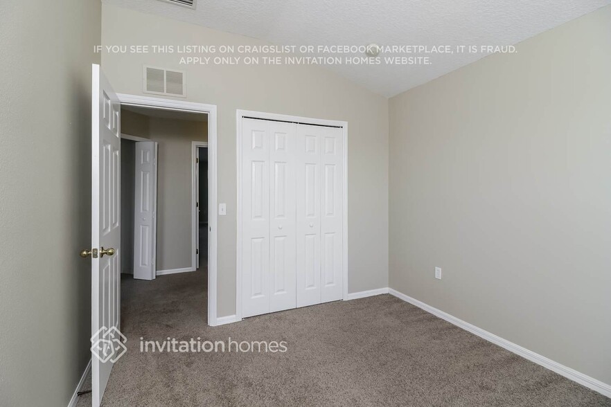 Building Photo - 6210 Blue Runner Ct