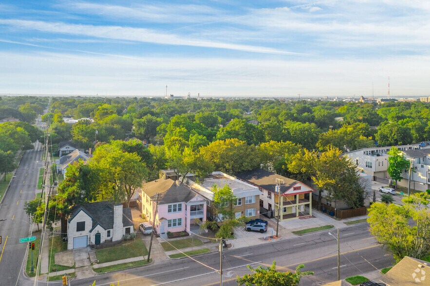 Aerial Photo - 4810 Live Oak St