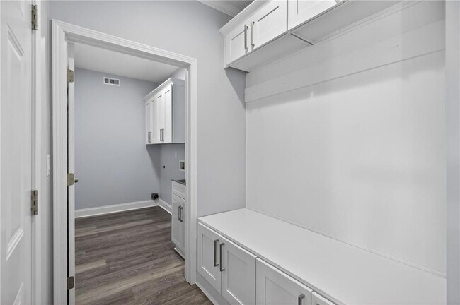 Building Photo - 1226 Bloomsbury Ln
