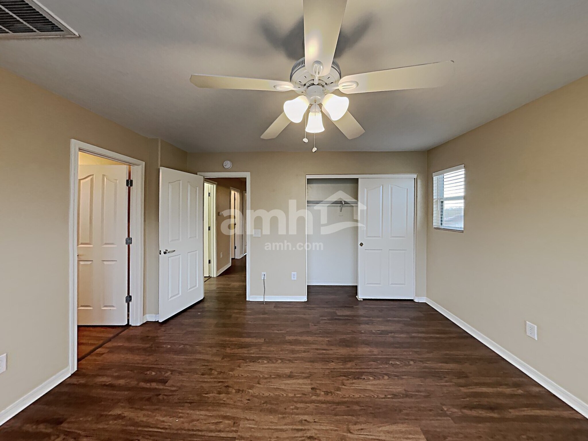 Building Photo - 245 W Paseo Celestial