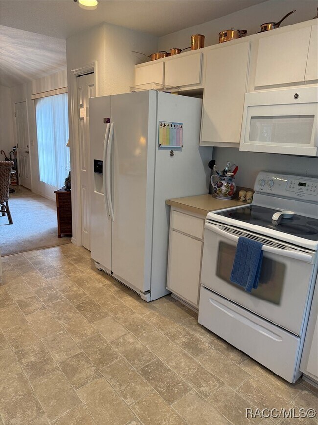 Building Photo - 2858 E Marcia St