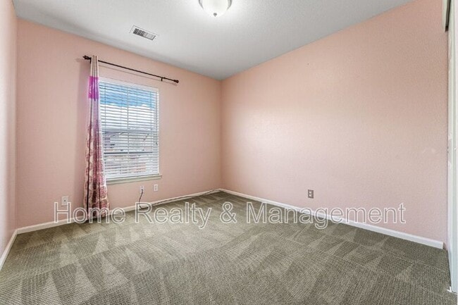 Building Photo - 6380 E 139th Ave