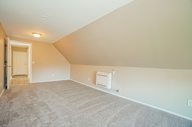 Building Photo - 392-394-394 N Garfield Ave