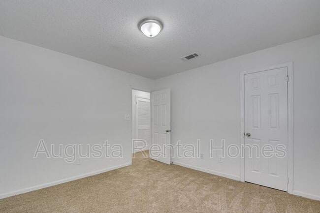 Building Photo - 940 Stevens Creek Rd