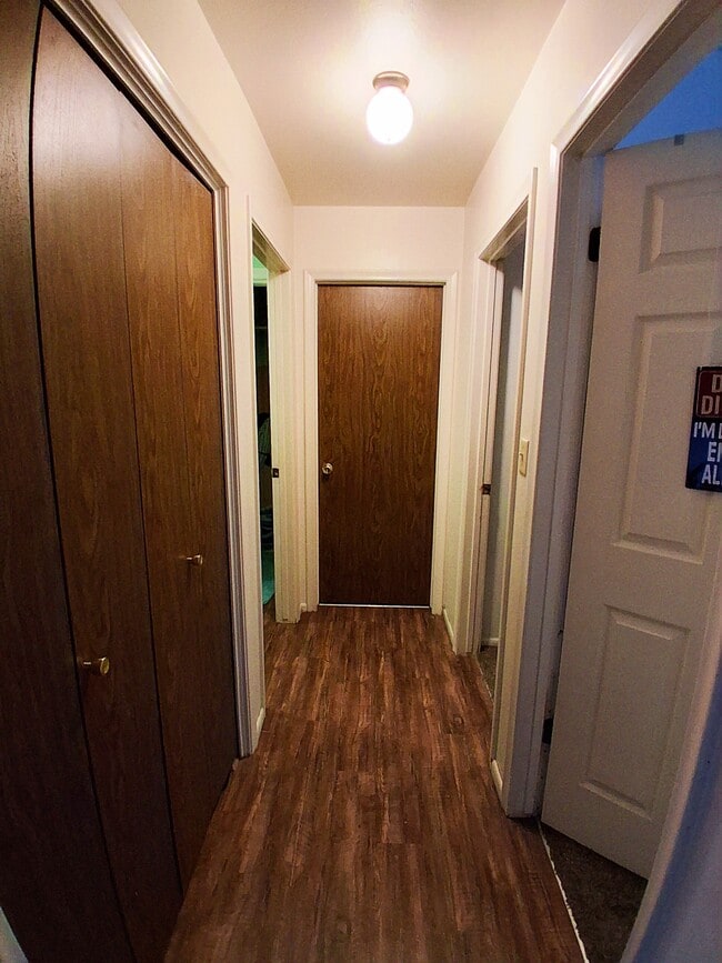 Building Photo - 1728 N 550 W