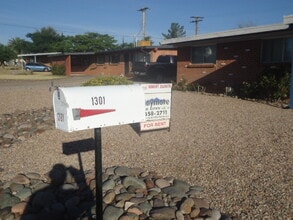 Building Photo - 1301 Cushman Dr