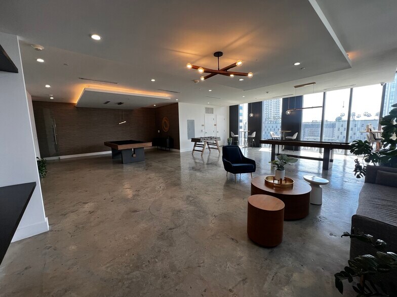 Building Photo - 538 N Miami Ave