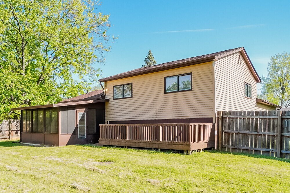 Building Photo - 4657 Fox River Run
