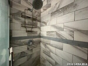 Building Photo - 4210 Sunrise Cove Dr
