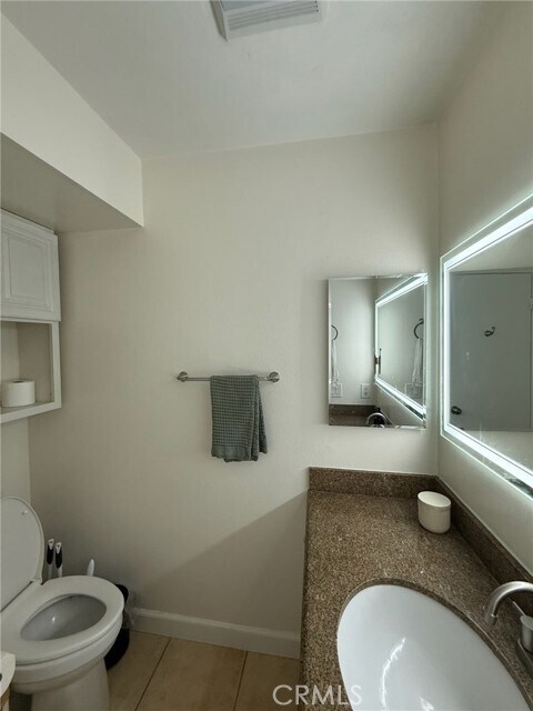 Building Photo - 102 Tangelo