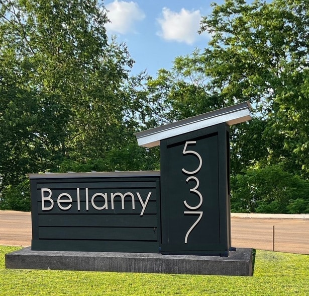 Building Photo - 541 Bellamy Ln