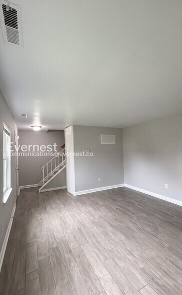 Building Photo - 3355 Dill Ave