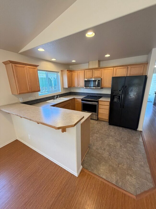 Building Photo - 375 Twister St NE