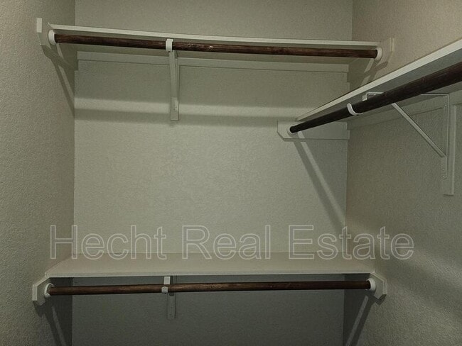 Building Photo - 222 Stacy Ln