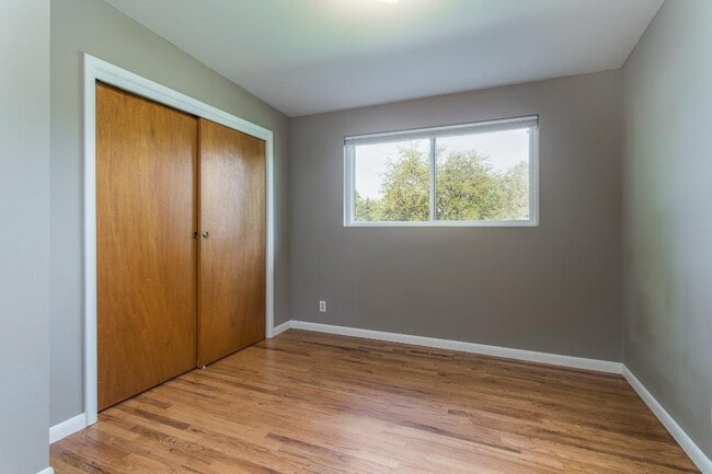 Building Photo - 2822 N Tartan Pl