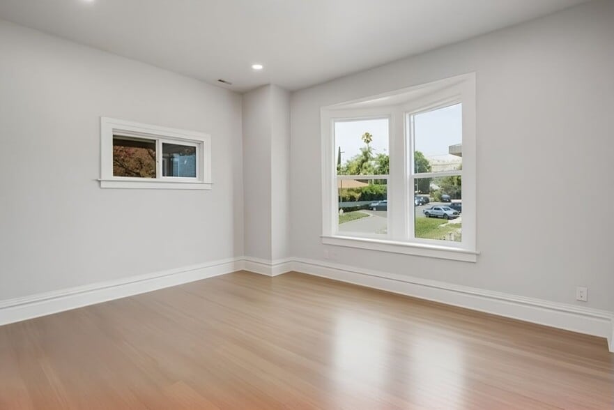 Building Photo - 4224 Brockton Ave