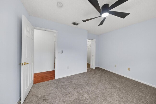 Building Photo - 191 NW 118th Dr