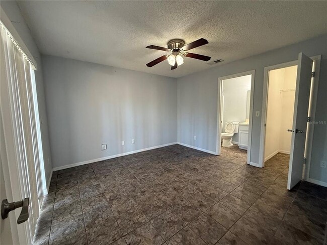 Building Photo - 39 Beechwood Ln