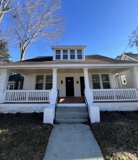 Building Photo - 711 S Jackson St