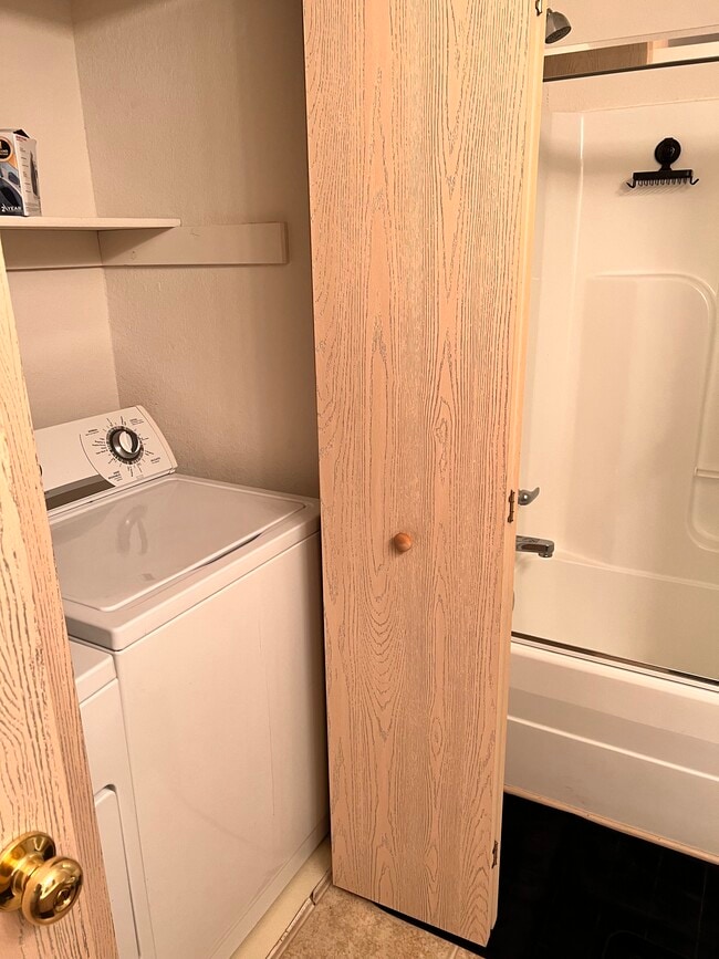 Laundry Room - 3332 SW Iron Creek Dr