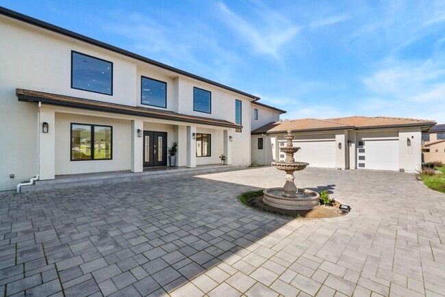 Building Photo - 7778 Laguna Heights Ct