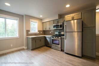 Building Photo - ADS457