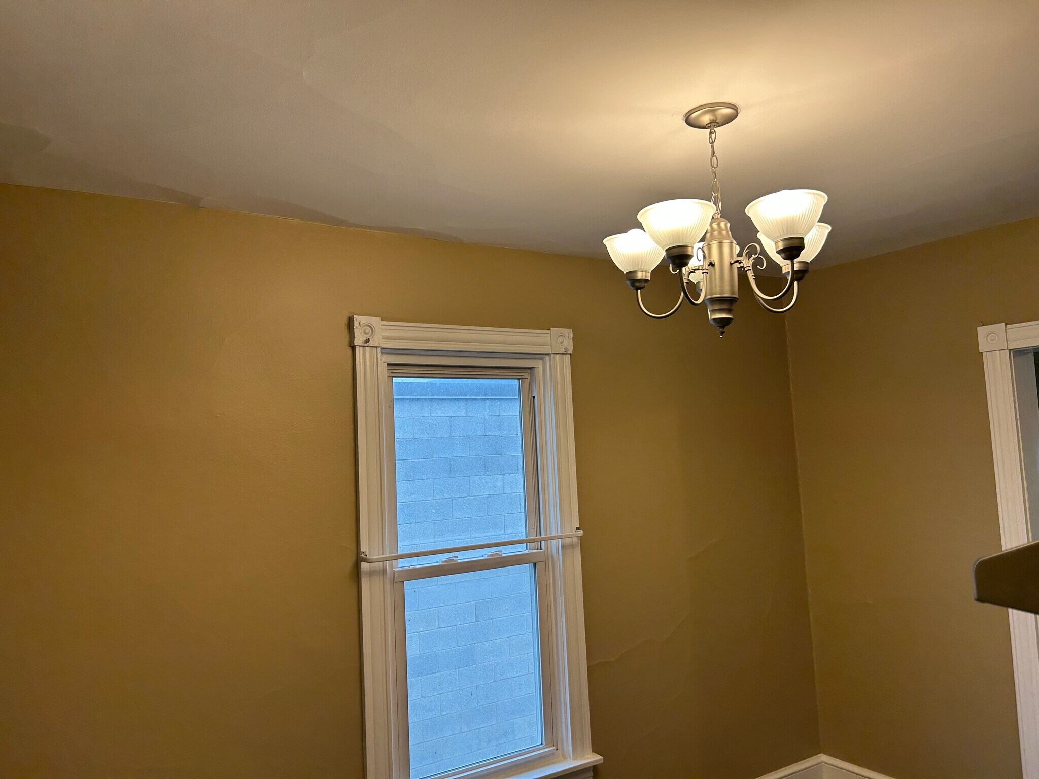 Building Photo - 507 Electric Ave