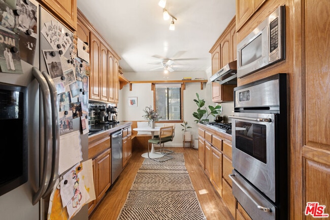 Building Photo - 3972 Keeshen Dr