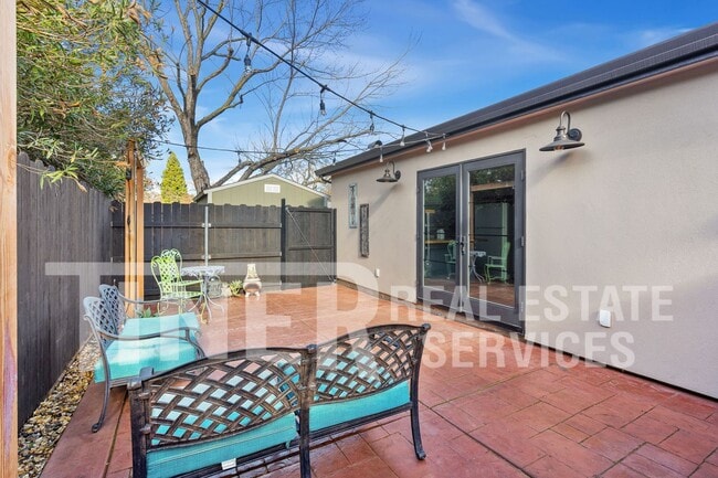 Building Photo - 7775 Dow Ave