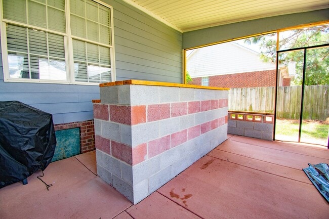 Building Photo - Coming soon! 3 Bedroom 2 Bathroom with Above Ground Pool- Pets okay!