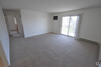 Building Photo - Top floor apartment! Close to MSU and down...