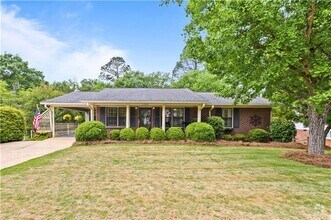 Building Photo - Charming Northside Opelika Home w/ Basement