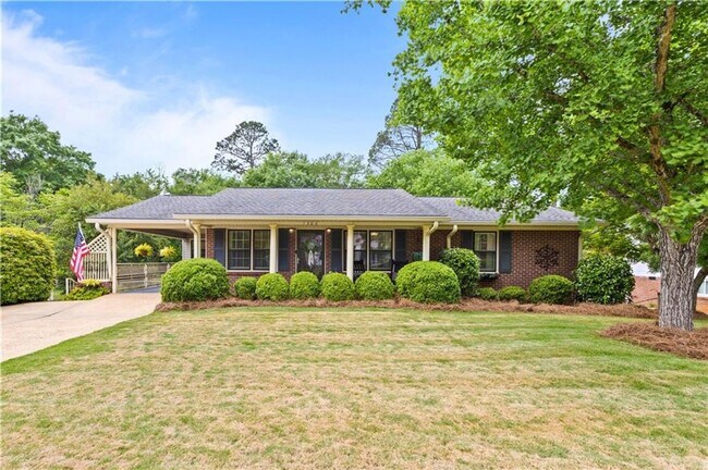 Primary Photo - Charming Northside Opelika Home w/ Basement