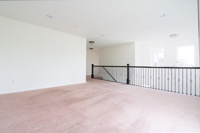 Building Photo - 16164 W Coneflower Dr