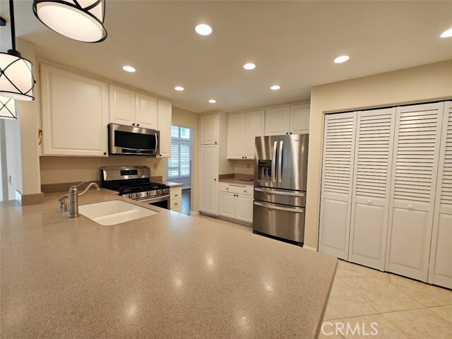 Building Photo - 8128 E Candleberry Cir
