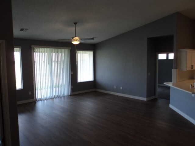 Building Photo - 575 Hagens Aly