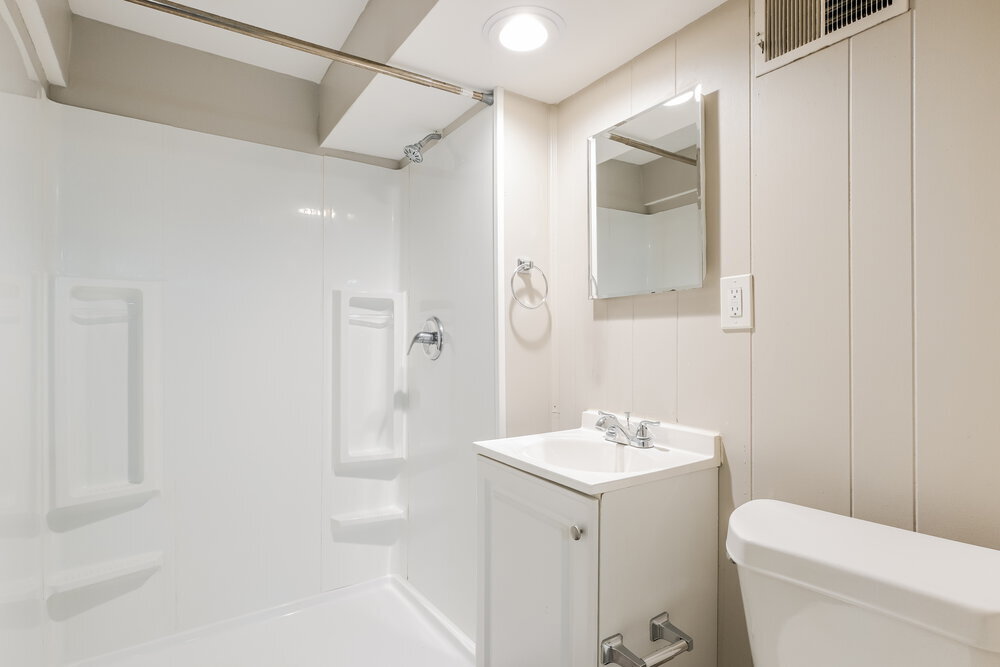 Building Photo - 1635 Trotterway Dr