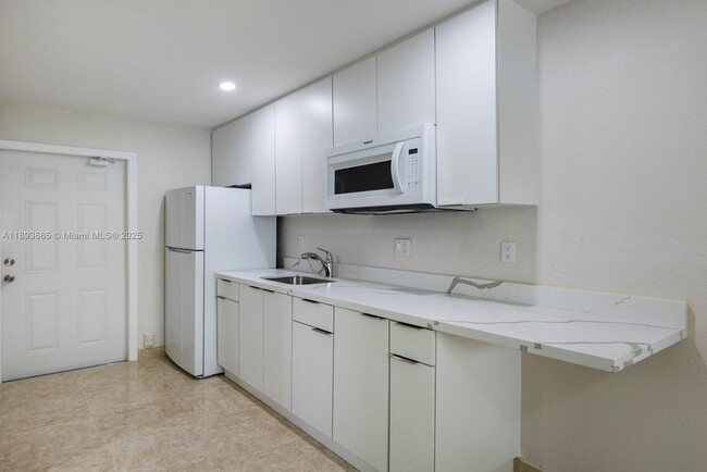 Building Photo - 10770 SW 26th St