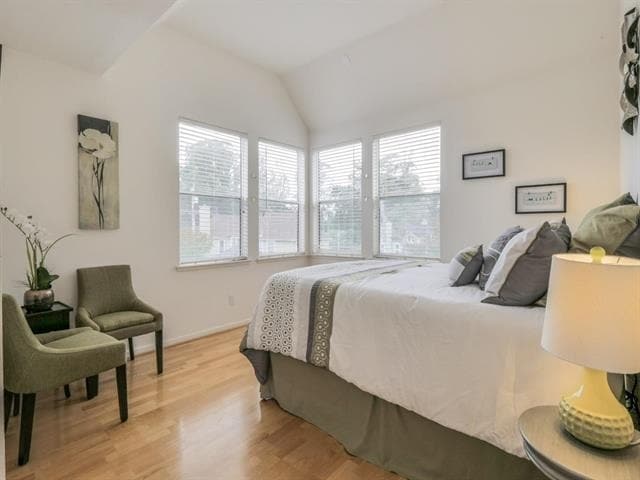 Master bedroom (rented unfurnished) - 131 Robinson Ln