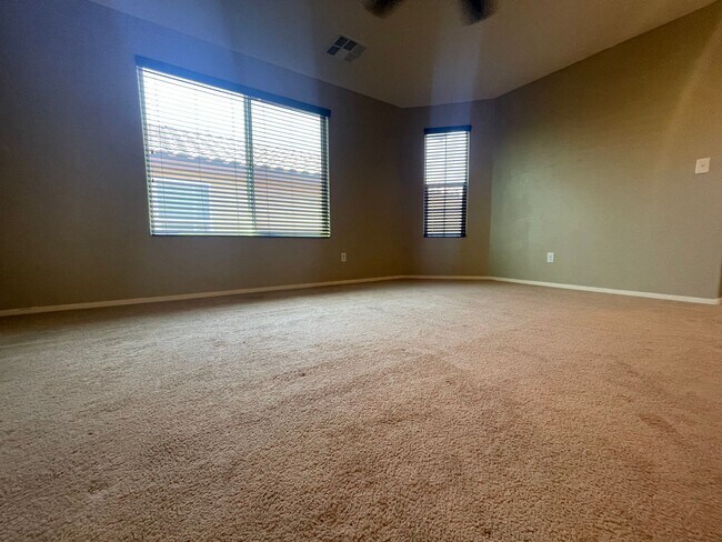 Building Photo - POPULAR PROVIDENCE 2 STORY HOME