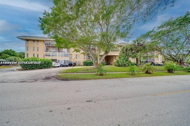 Building Photo - 4848 NW 24th Ct