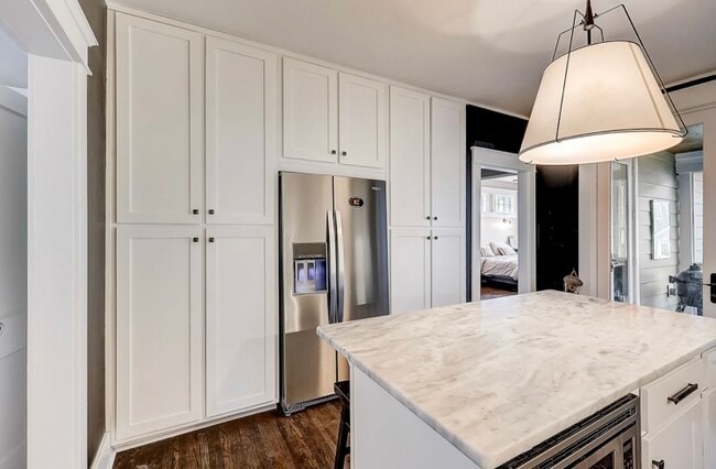 Building Photo - 3802 Central Ave