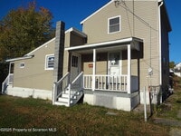 Building Photo - 539 Back St