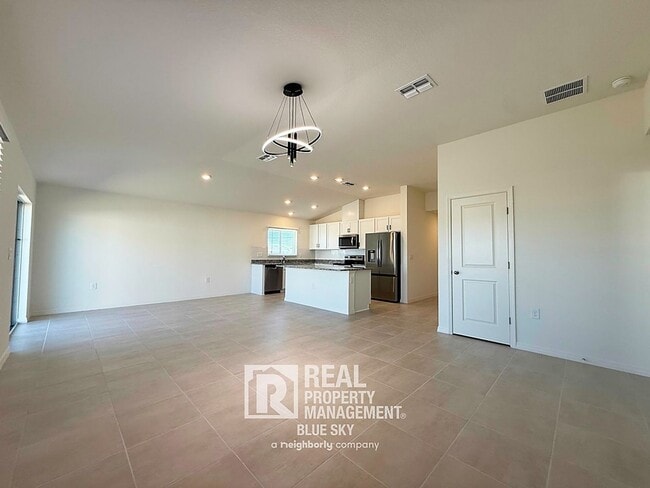 Building Photo - 14603 Abasail Ln