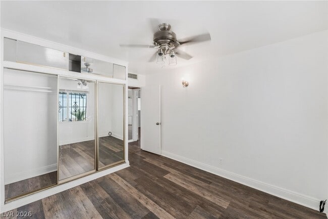 Building Photo - 1828 Hassett Ave