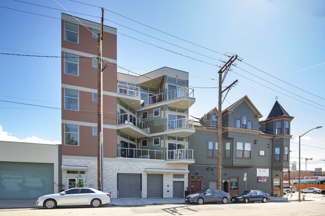 Boutique, modern building - 410 Webster St