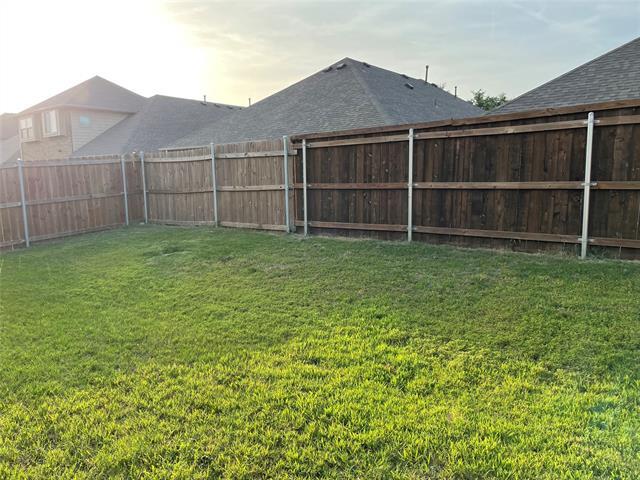 Building Photo - 9320 Jerico Dr