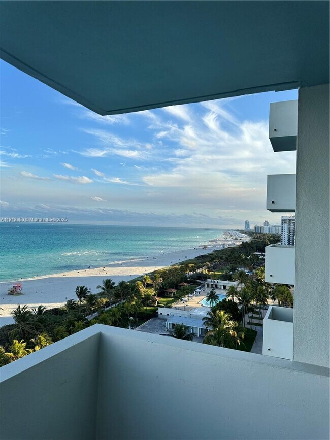Building Photo - 2899 Collins Ave